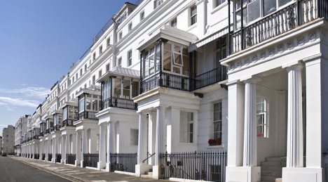 shodstvo londonskoj nedvizhomosti i obligacij